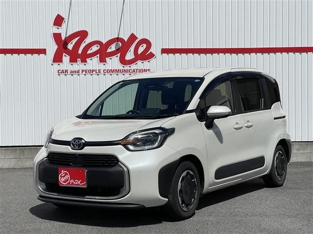 Toyota Sienta HV