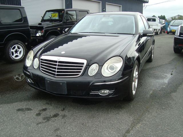 Mercedes-Benz E320