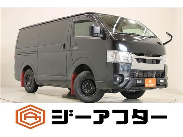 2022 Toyota Hiace V
