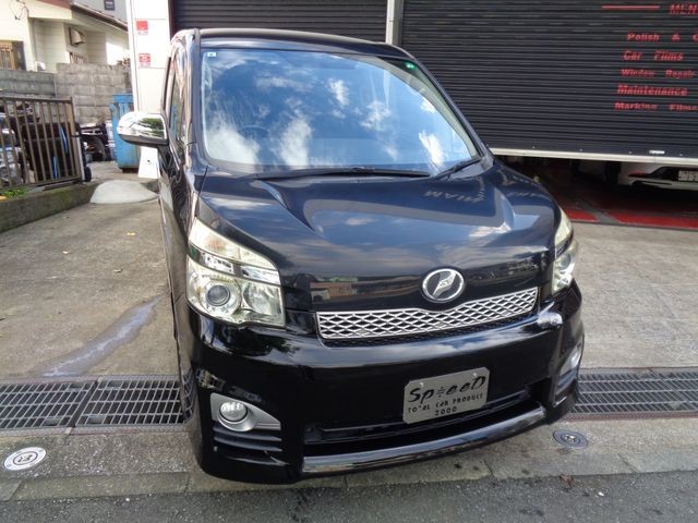 2013 Toyota Voxy