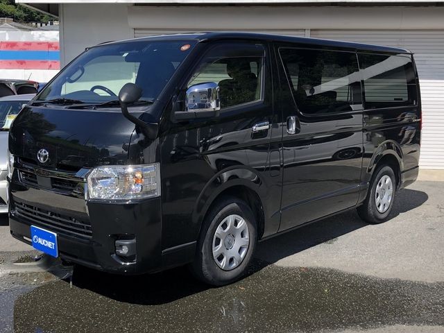 Toyota Hiace V