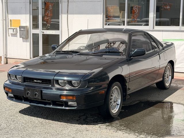 Isuzu Piazza