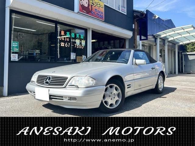 Mercedes-Benz SL320
