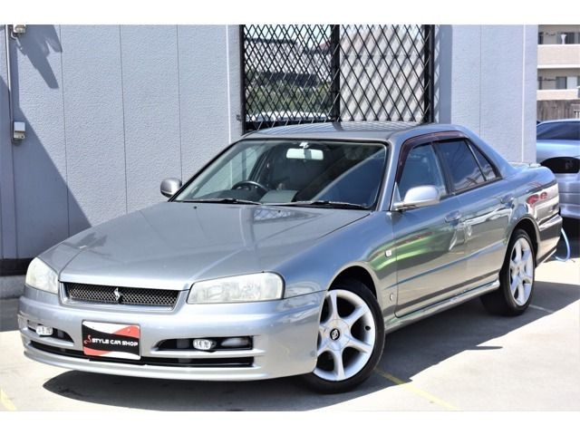 2000 Nissan Skyline