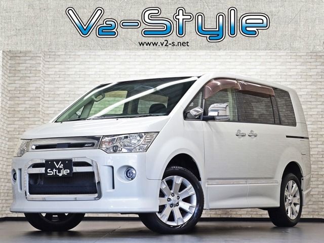 2010 Mitsubishi Delica D5