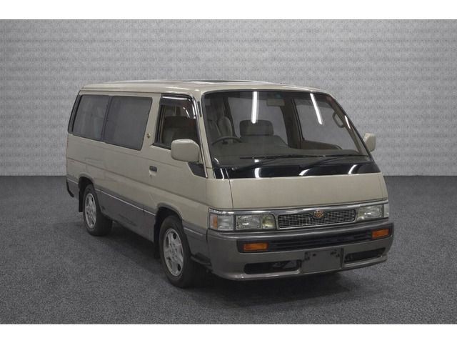 Nissan Caravan W