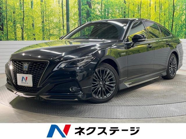 2019 Toyota Crown HV