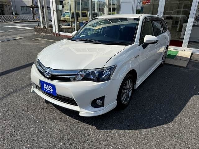 Toyota Fielder HV