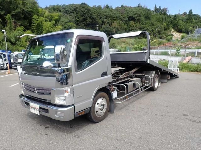 2013 Mitsubishi Canter T