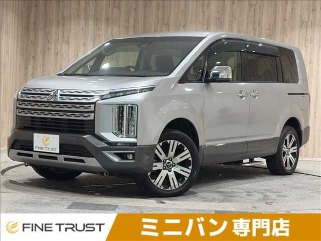 2019 Mitsubishi Delica D5