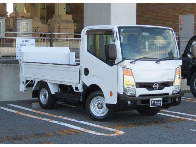 2014 Nissan Atlas