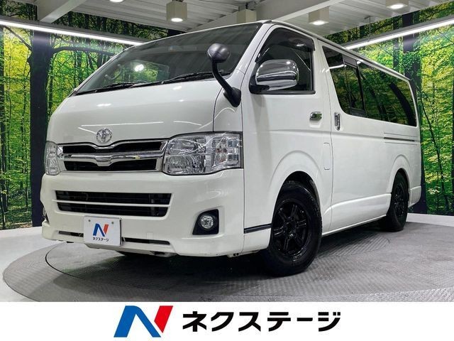 Toyota Hiace V
