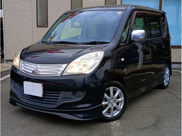 2013 Mitsubishi Delica D2