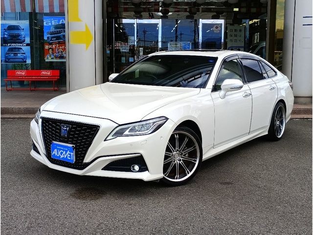 2020 Toyota Crown HV