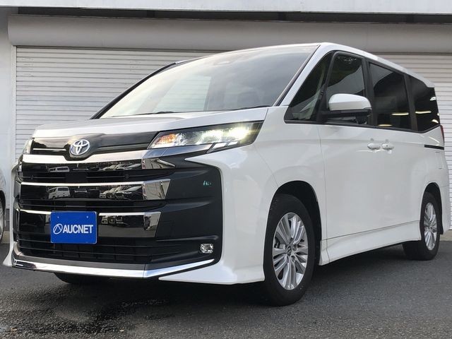 Toyota Noah HV