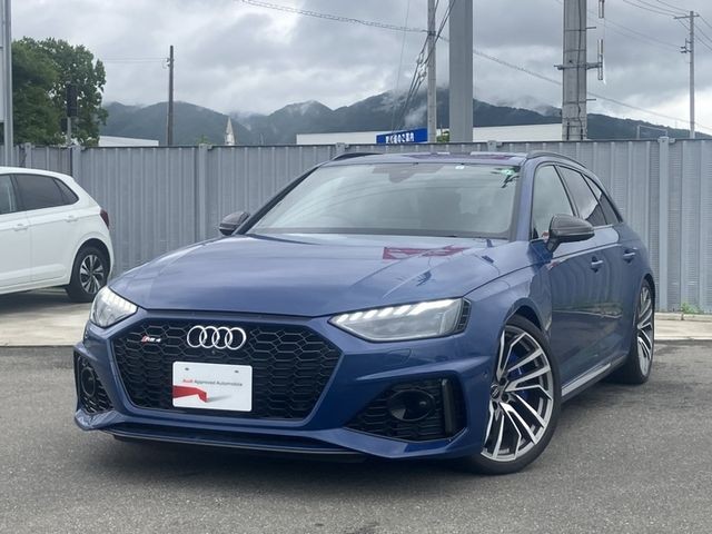 Audi RS4