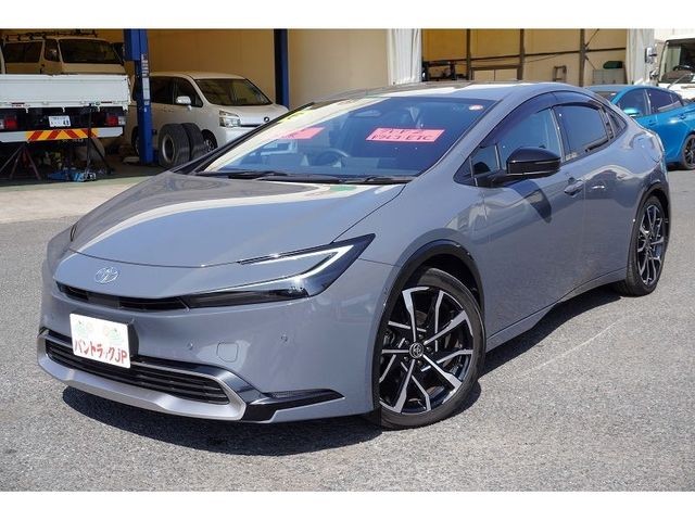 2024 Toyota Prius PHV