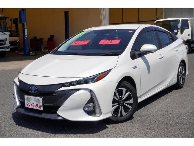 2021 Toyota Prius PHV