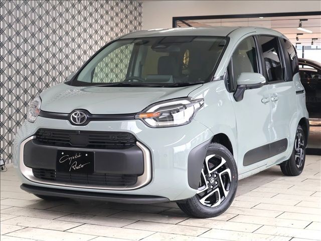Toyota Sienta HV
