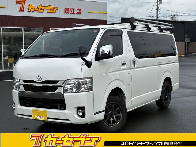 2022 Toyota Hiace V
