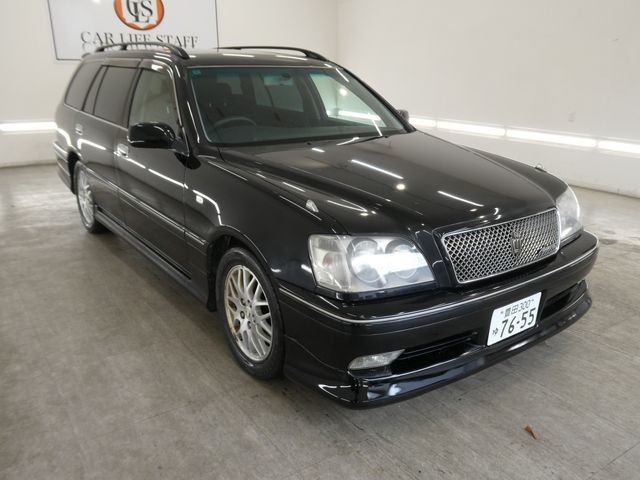 Toyota Crown Estate