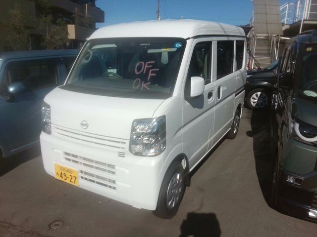 Nissan Clipper V