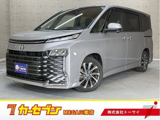 2022 Toyota Voxy