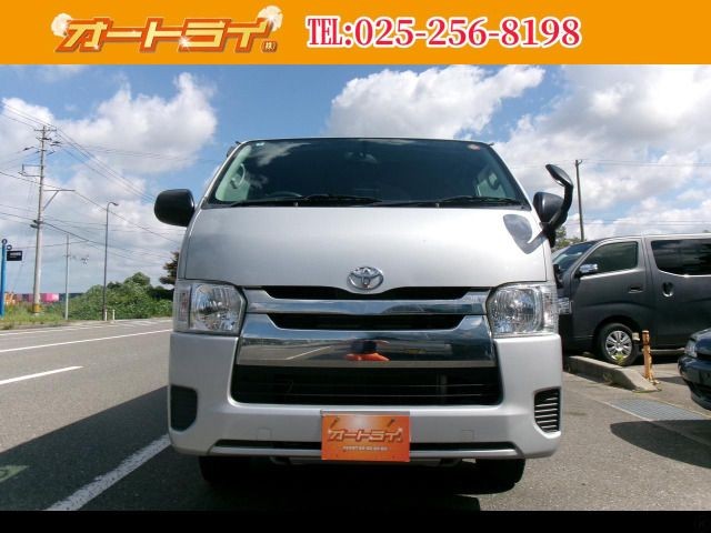 2020 Toyota Hiace V