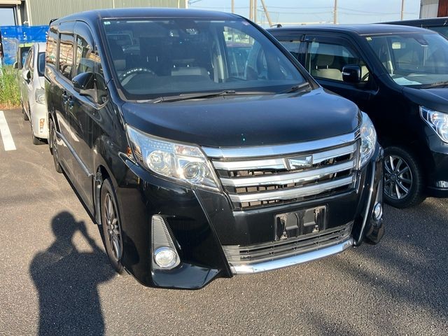2016 Toyota Noah
