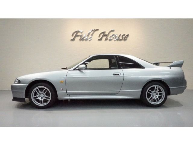 Nissan Skyline