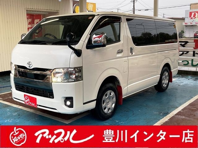 Toyota Hiace V