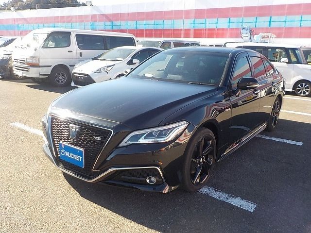2018 Toyota Crown HV