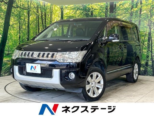 2011 Mitsubishi Delica D5