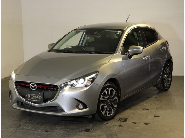 2014 Mazda Demio