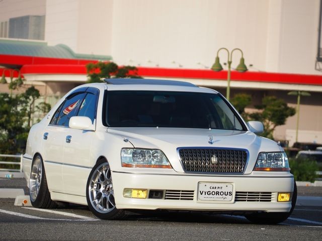2002 Toyota Crown Majesta
