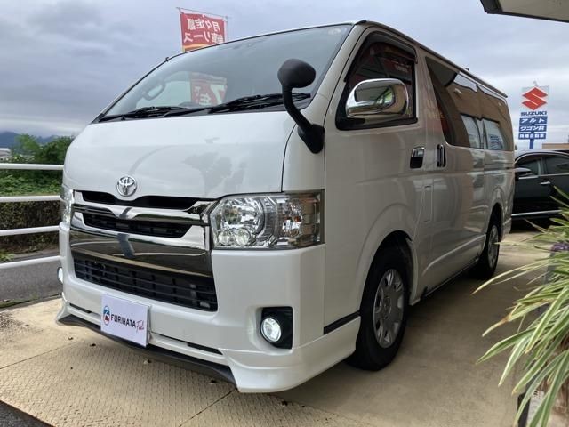 Toyota Hiace V