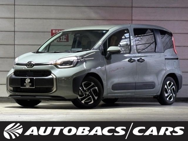 Toyota Sienta HV