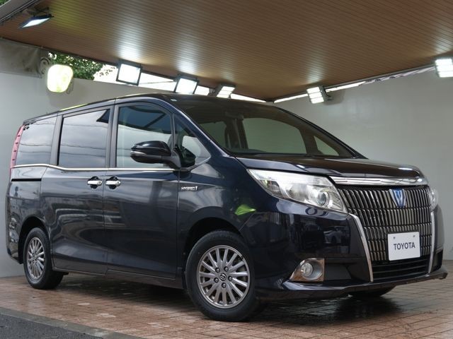 Toyota Estima HV