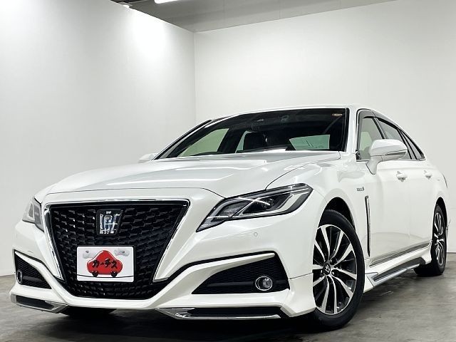 2019 Toyota Crown HV