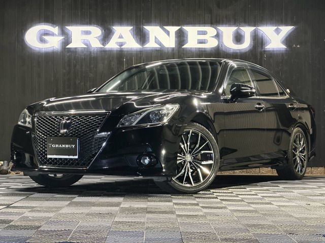2013 Toyota Crown