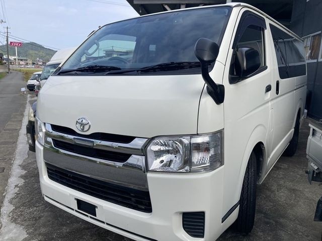 2019 Toyota Hiace V