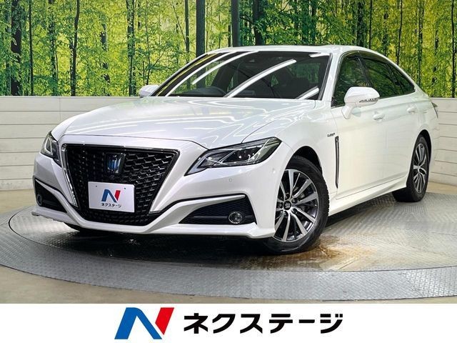 2018 Toyota Crown HV