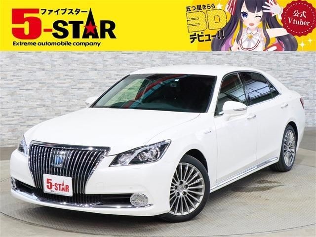 2013 Toyota Crown Majesta