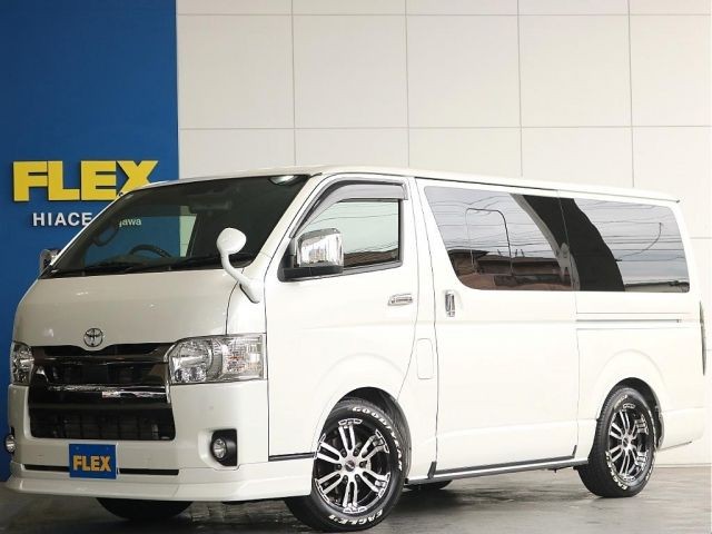 2022 Toyota Hiace V