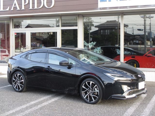 2024 Toyota Prius PHV