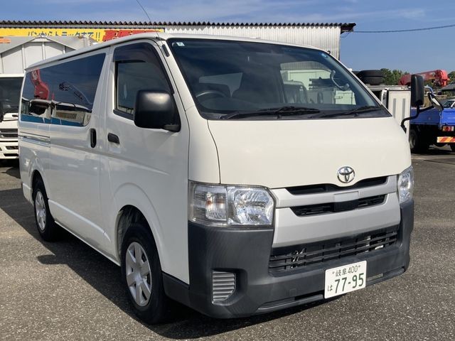 2019 Toyota Hiace V