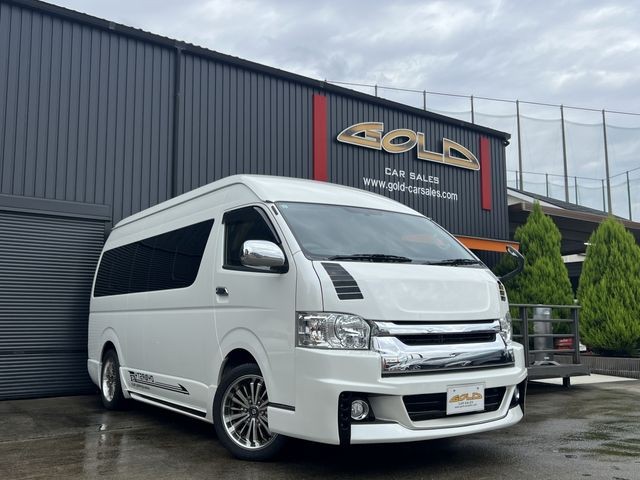 Toyota Hiace V