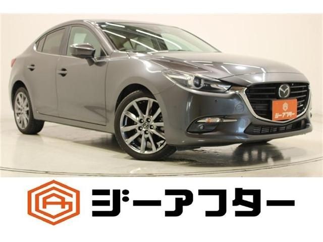 2017 Mazda Axela