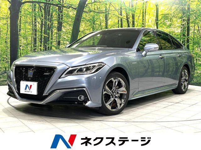 2018 Toyota Crown HV