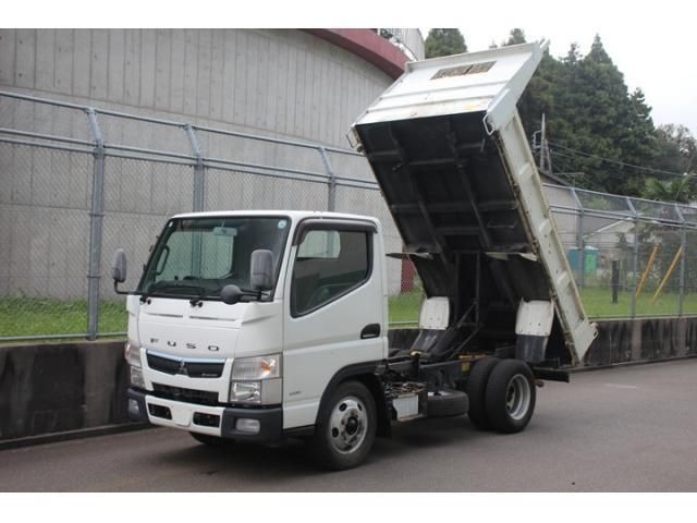 2016 Mitsubishi Canter T